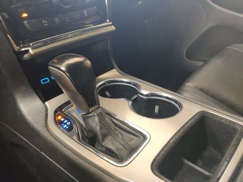 Used 2022 Jeep Grand Cherokee Limited RWD image 26
