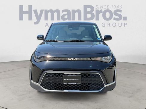 Certified 2023 Kia Soul LX w/ LX Technology Package FWD image 9