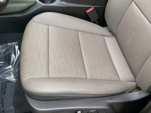 Used 2025 Chevrolet Colorado ZR2 w/ Technology Package image 21