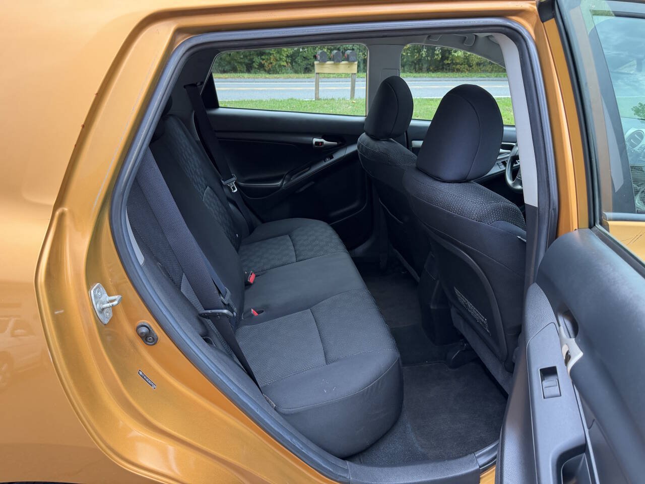 Used 2009 Toyota Matrix S w/ All Weather Guard Pkg FWD image 22