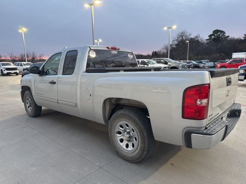 Used 2010 Chevrolet Silverado 1500 LS image 3
