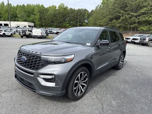 Used 2023 Ford Explorer ST-Line w/ Class IV Trailer Tow Package RWD image 3