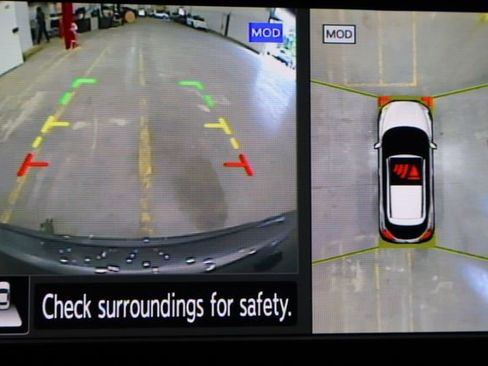 Used 2022 Nissan Kicks SR image 8