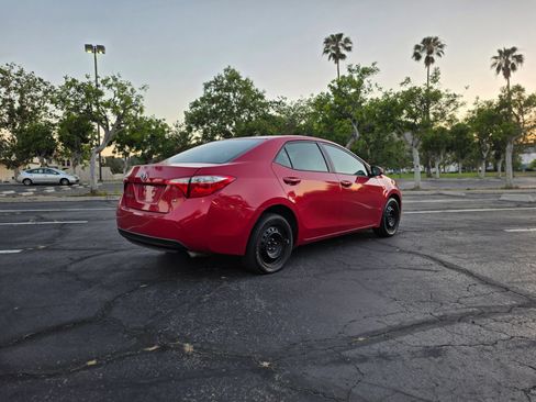 Used 2016 Toyota Corolla LE FWD image 5