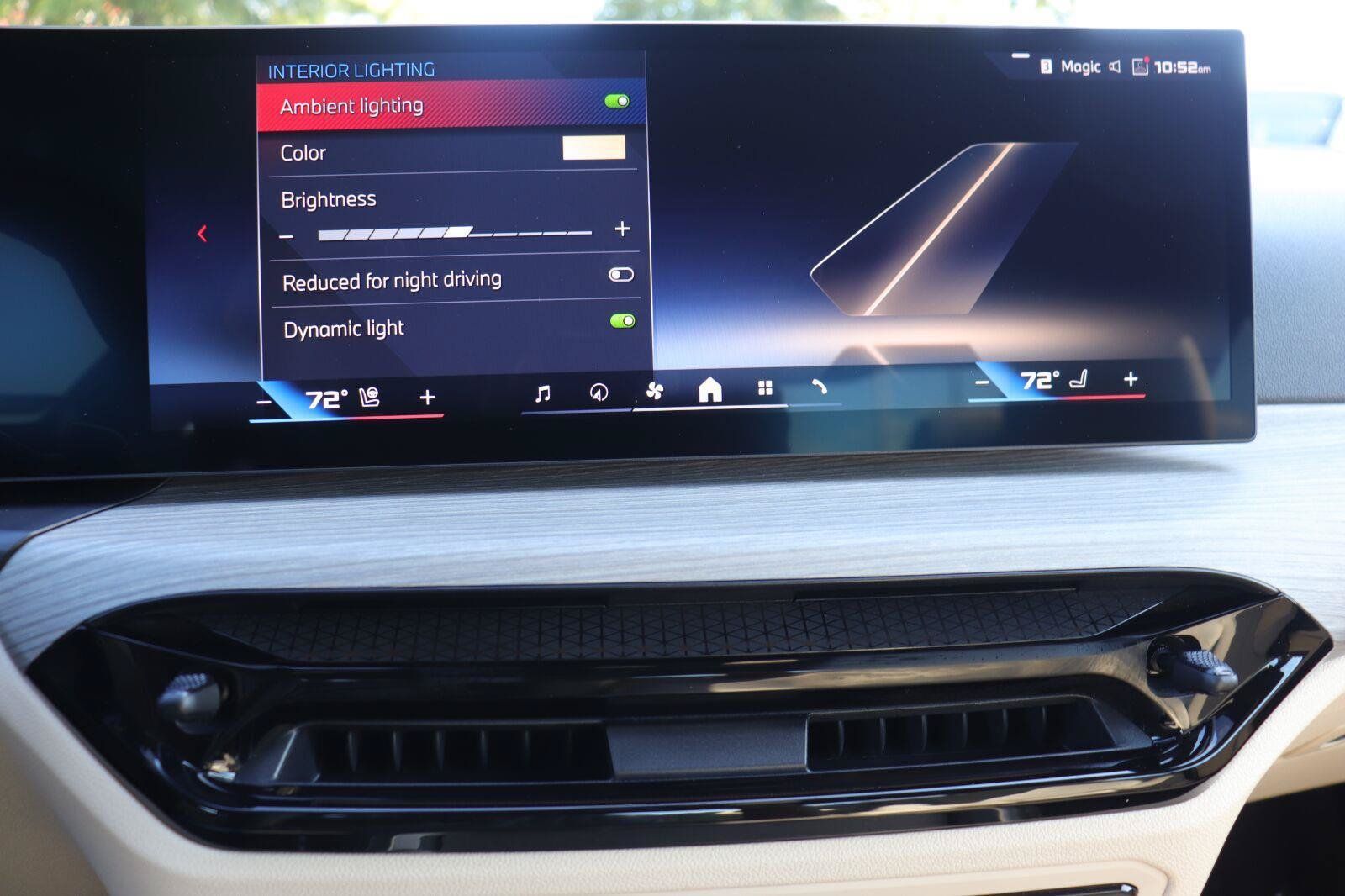 Used 2025 BMW M440i Coupe w/ Parking Assistance Package RWD image 29