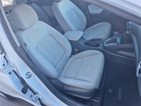 Used 2023 Hyundai Kona SEL w/ Cargo Package image 17