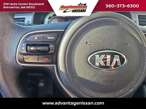Used 2018 Kia Niro LX image 11