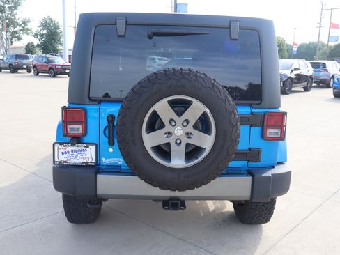 Used 2015 Jeep Wrangler Unlimited Sport AWD/4WD image 6