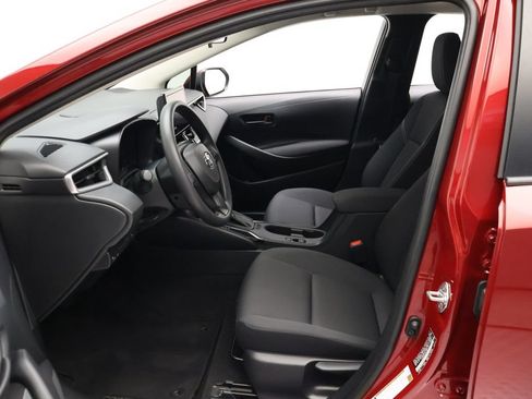 Used 2025 Toyota Corolla LE FWD image 14
