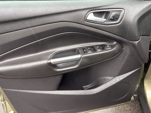 Used 2013 Ford Escape Titanium w/ Parking Technology Pkg FWD image 28