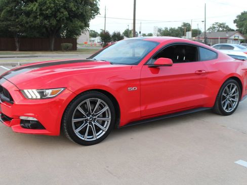 Used 2016 Ford Mustang GT Premium w/ Enhanced Security Package RWD image 3