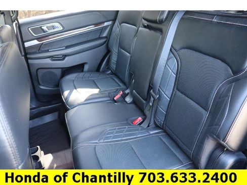 Used 2017 Ford Explorer Platinum image 29
