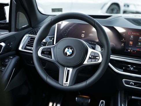 New 2026 BMW X5 M60i image 27