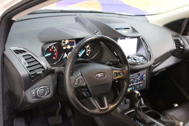 Used 2017 Ford Escape Titanium AWD/4WD image 14