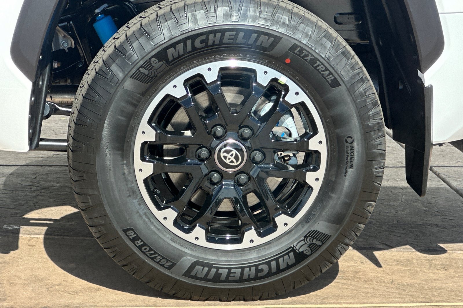 New 2026 Toyota Tundra SR5 w/ TRD Off-Road Package AWD/4WD image 30