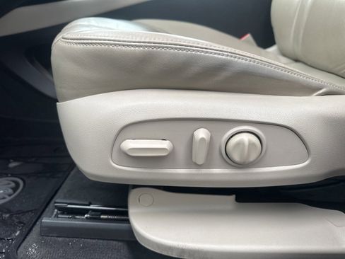 Used 2018 Buick Enclave Essence w/ Trailering Package image 12