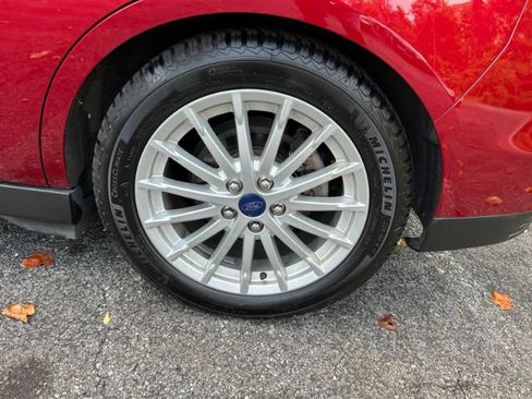 Used 2014 Ford C-MAX SEL w/ Equipment Group 302A FWD image 36