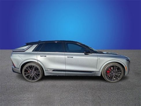 New 2026 Cadillac Lyriq V image 6