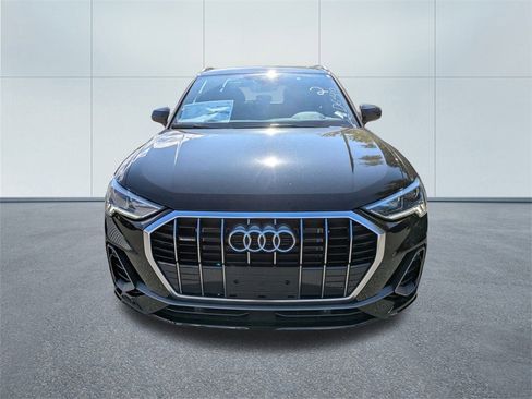 New 2025 Audi Q3 2.0T Premium image 8