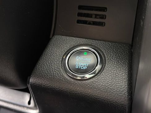 Used 2015 Ford F150 Platinum w/ Equipment Group 701A Luxury AWD/4WD image 24