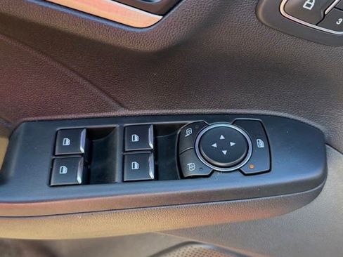 Used 2022 Ford Escape Titanium w/ Titanium Premium Package image 12