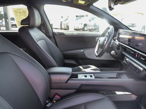 Used 2023 Hyundai Ioniq 6 SEL RWD image 17