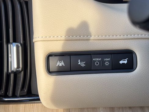 New 2026 Nissan Armada Platinum Reserve w/ Accent Package image 24