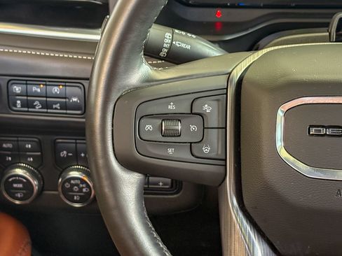 Used 2023 GMC Yukon XL Denali Ultimate AWD/4WD image 22