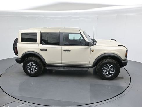 New 2025 Ford Bronco Badlands image 52