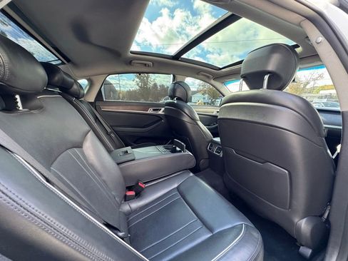 Used 2018 Genesis G80 3.8 w/ Option Group 03 image 8