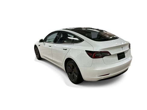 Certified 2023 Tesla Model 3 Standard Range RWD image 4