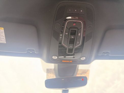 Used 2018 Audi SQ5 Prestige w/ Prestige Package image 28