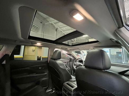 Used 2024 Nissan Murano Platinum image 17