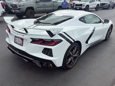 Used 2023 Chevrolet Corvette Stingray Coupe w/ Z51 Performance Package RWD image 7