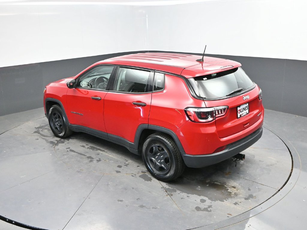 Used 2021 Jeep Compass Sport w/ Cold Weather Group FWD image 31