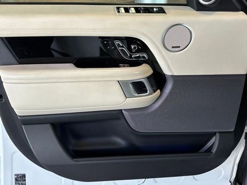 Used 2022 Land Rover Range Rover Westminster Edition image 13