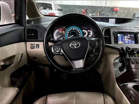 Used 2014 Toyota Venza XLE w/ XLE Premium Package FWD image 7