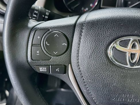 Used 2016 Toyota RAV4 XLE w/ Protection Package AWD/4WD image 20