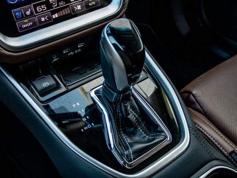 Used 2020 Subaru Outback Touring XT image 37