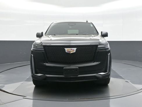 Used 2023 Cadillac Escalade Sport image 2