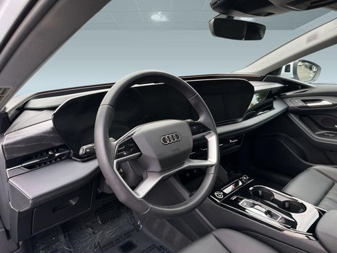 Used 2025 Audi A6 e-tron Premium Plus w/ Premium Plus RWD image 4