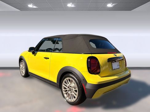 New 2026 MINI Cooper S image 3