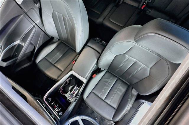 Used 2025 Audi Q5 Premium AWD/4WD image 18