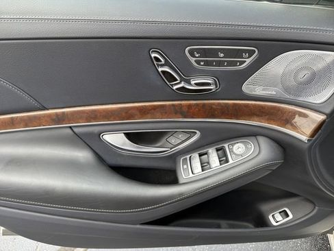 Used 2016 Mercedes-Benz S 550 4MATIC Sedan image 36
