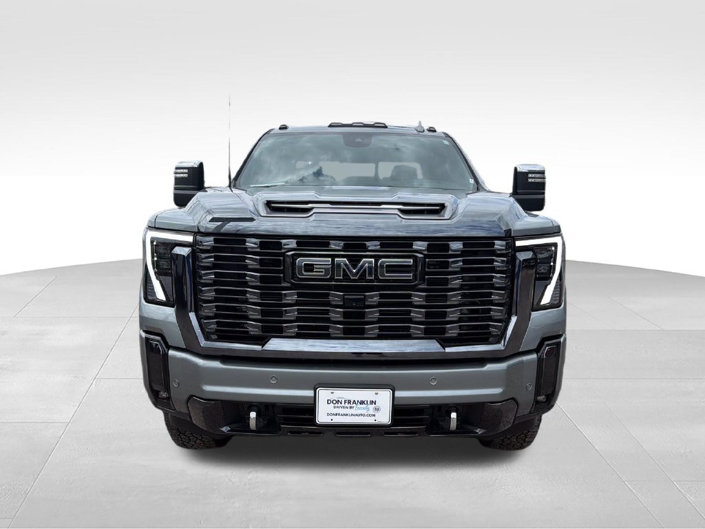 Used 2024 GMC Sierra 2500 Denali Ultimate AWD/4WD image 8