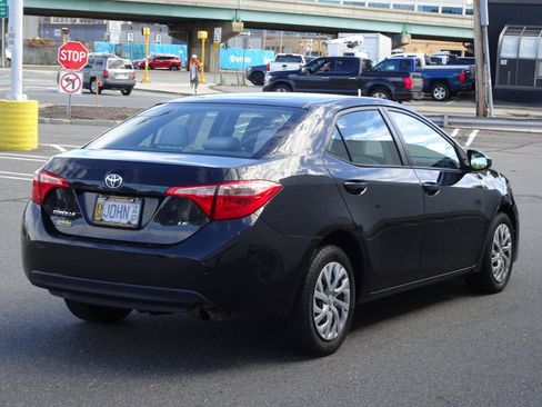 Used 2017 Toyota Corolla SE 50th Anniversary image 7