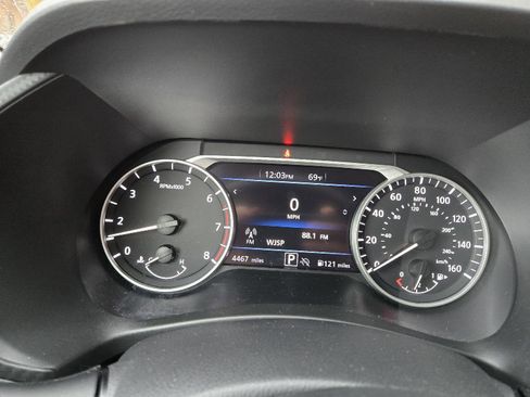 Used 2024 Nissan Sentra SR w/ SR Premium Package image 29