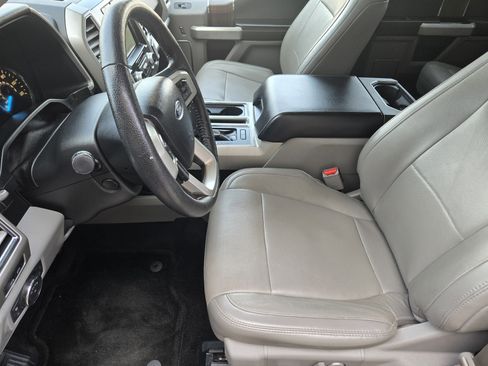 Used 2016 Ford F150 Lariat w/ Equipment Group 502A Luxury image 9