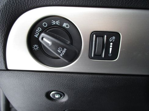 Used 2017 Dodge Durango R/T image 31