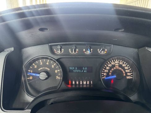 Used 2011 Ford F150 XL w/ Trailer Tow Pkg RWD image 7